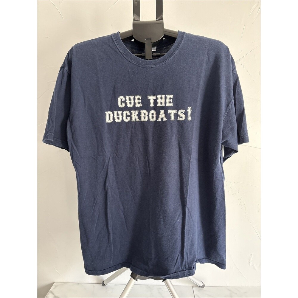 Barstool Sports Cue the Duck Boats T-Shirt Men's XL Boston Championship